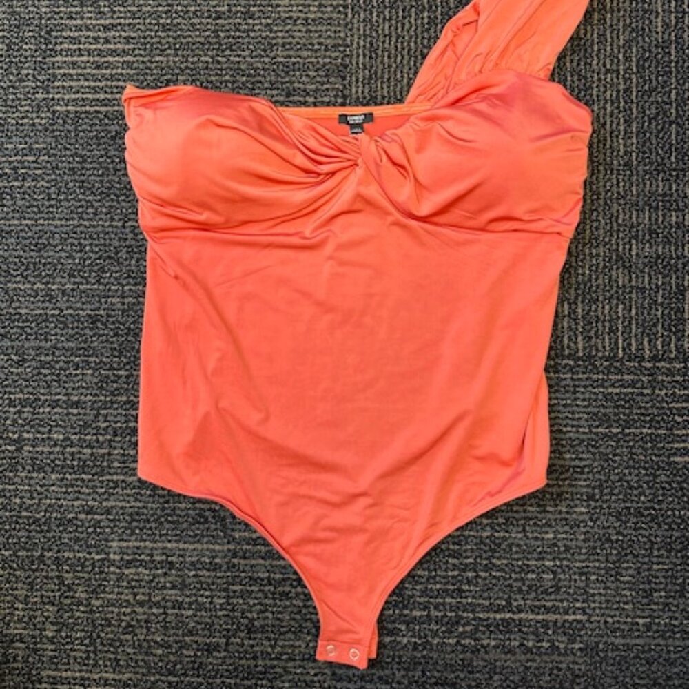 Express Body Contour Compression Silky One Shoulder Twist Thong Bodysuit NWT